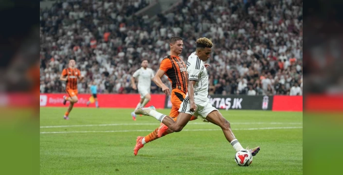 Beşiktaş, Shakhtar Donetsk'e 4-2 yenildi