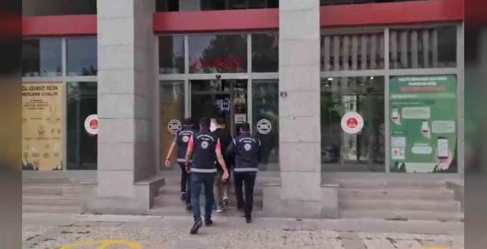 Erzurum'da operasyon: 22 düzensiz göçmen yakalandı