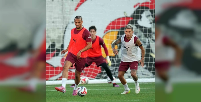 Galatasaray'da Sane ilk antrenmanını yaptı