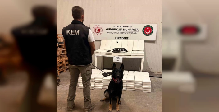 Hakkari'de büyük uyuşturucu operasyonu: 300 kilogram afyon sakızı ele geçirildi