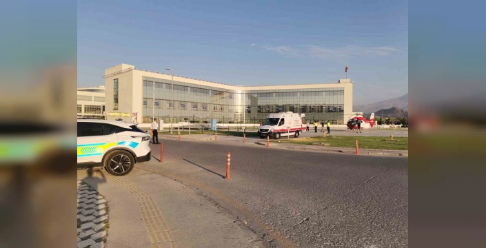 Kayseri'de trafik kazası: Polis memuru ve başkomiser yaralandı