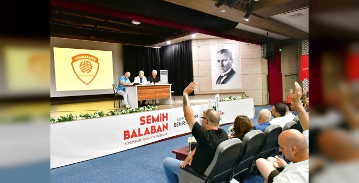 Yunusemre Belediyespor'da Bülent Kanik yeniden başkan seçildi