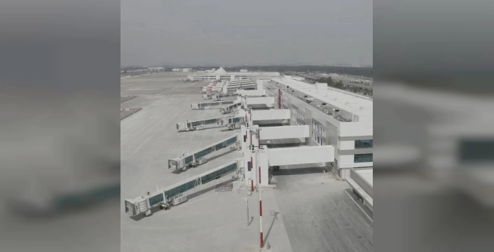 Antalya Havalimanı'nda rekor: 230 bin 2 yolcu ağırlandı