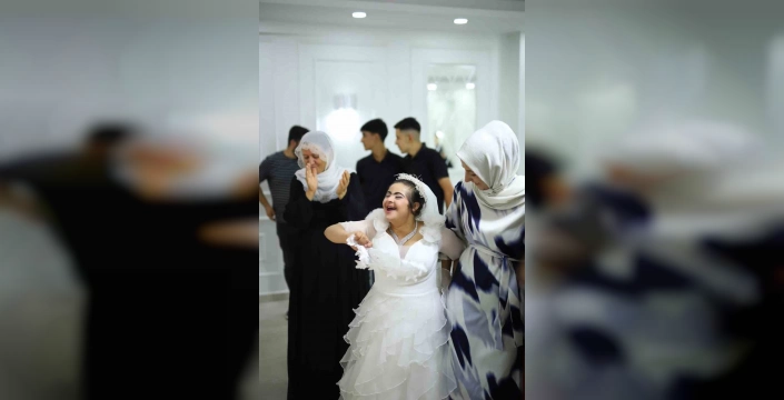 Batman'da down sendromlu şeyma'nın gelinlik hayali gerçekleşti