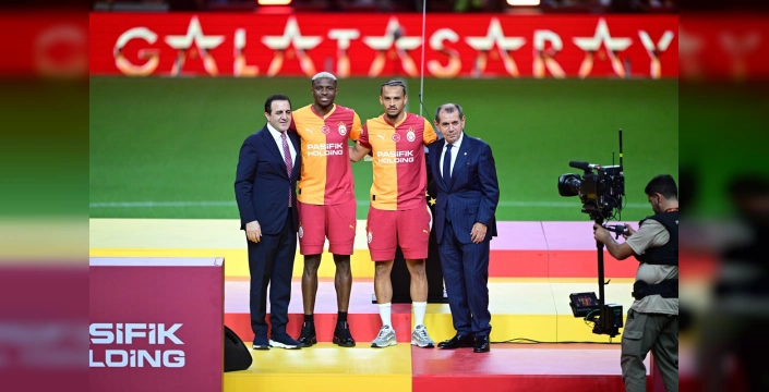 Galatasaray, Osimhen ve Sane'i tanıttı