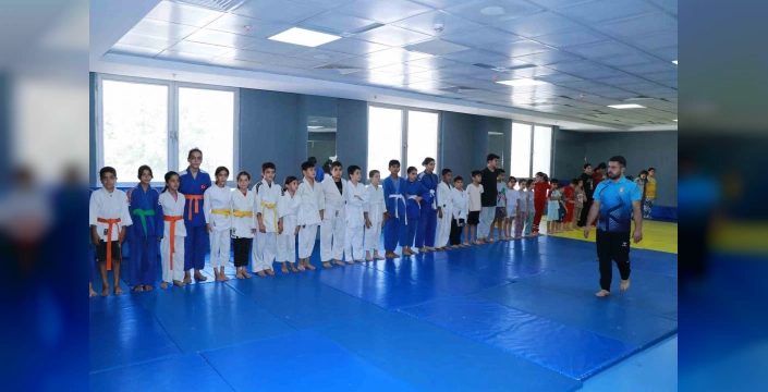 Haliliye Belediyesi'nin judo kursları çocuklara spor kültürü kazandırıyor