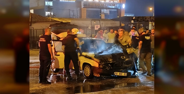 İnegöl'de otomobil alev alev yandı