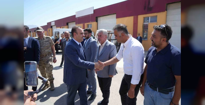 Kacır açıkladı: Türkiye ekonomisi 19 çeyrektir büyüyor