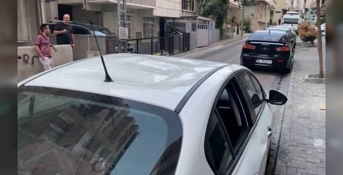 Küçükçekmece'de aile rehin alındı: Şahıs 3. kattan atladı