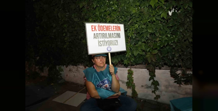 Sağlık-Sen'den oturma eylemi: Hükümetin zam teklifi reddedildi