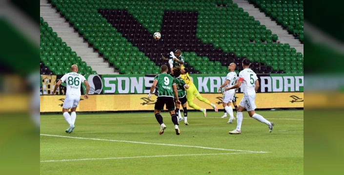 Sakaryaspor, Iğdır FK'yı 3-2 yendi