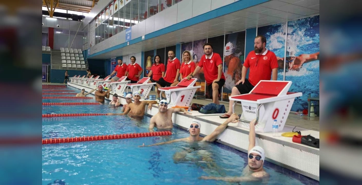Türkiye Özel Sporcular Yüzme Milli Takımı Sakarya'da kampta