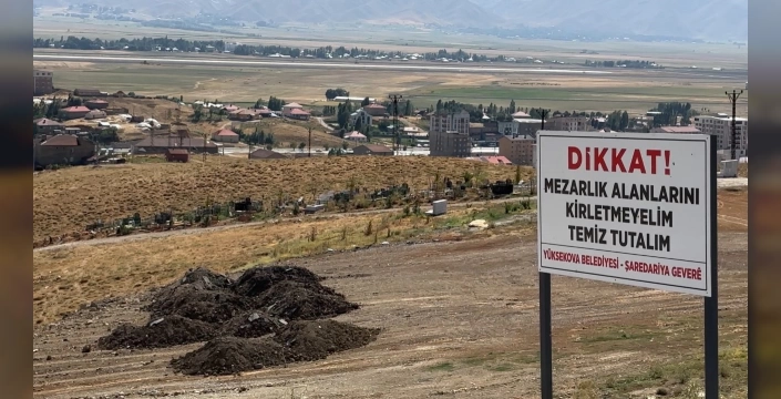 Yüksekova'da mezarlık çevresine atılan bira şişeleri tepki çekti