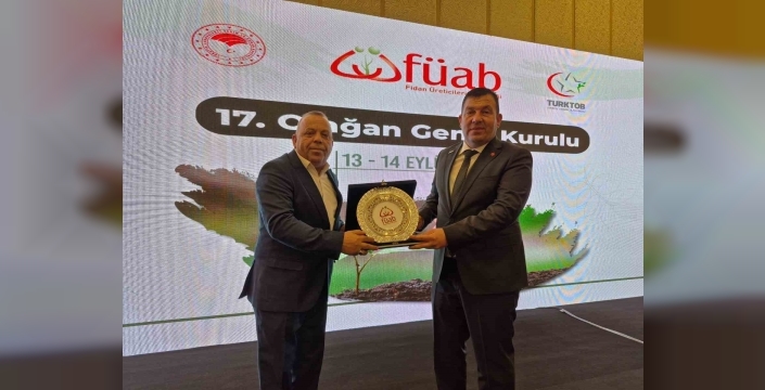 Bozdoğan Belediye Başkanı Özel, babası adına ödül aldı