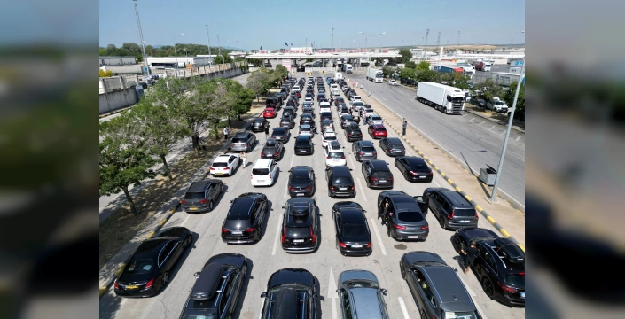 Edirne'de gurbetçi yoğunluğu azalıyor: 3 ayda 4 milyon yolcu giriş çıkış yaptı