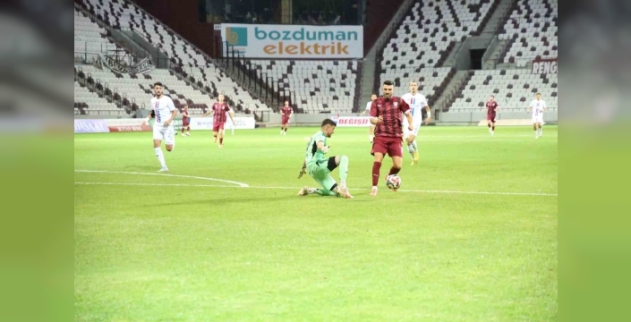 Elazığspor ile Beyoğlu Yeni Çarşı berabere kaldı