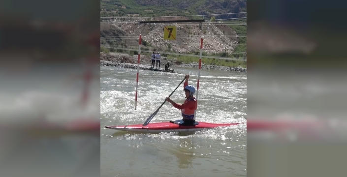 Erzincan'da Akarsu Slalom Kano Türkiye Kupası heyecanı başladı