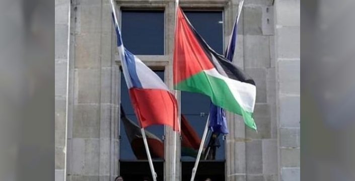 Fransa'da 21 belediye, Filistin bayrağı yasağını çiğnedi