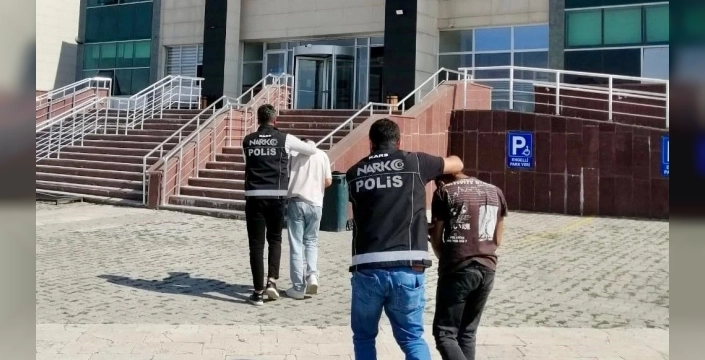 Kars'ta uyuşturucu operasyonu: 2 şüpheli tutuklandı