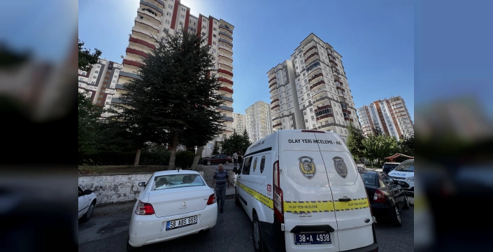 Kayseri'de apartman görevlisi bıçaklandı