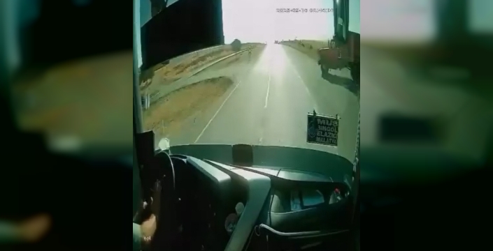 Kırşehir'de yolcu otobüsü kazası: 10 yaralı