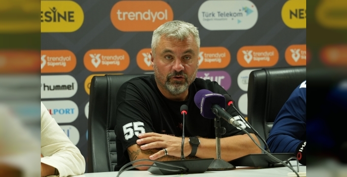 Samsunspor, Antalyaspor'a 2-1 mağlup oldu: Teknik direktörler karşılaşmayı değerlendirdi