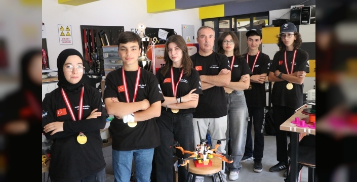 Sümer Fen Lisesi öğrencileri, TEKNOFEST'te birinci oldu