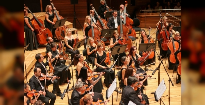 İzmir Devlet Senfoni Orkestrası, yeni sezona Beethoven ve Çaykovski ile başladı