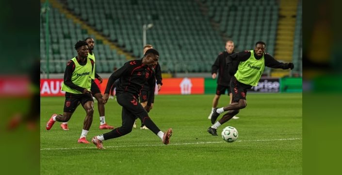 Samsunspor, Legia Varşova maçı için hazırlıklarını tamamladı