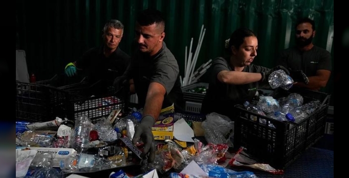 Atina'nın çöp faciası: Milyonluk fonlar buharlaştı, şehir patlamaya hazır bomba gibi