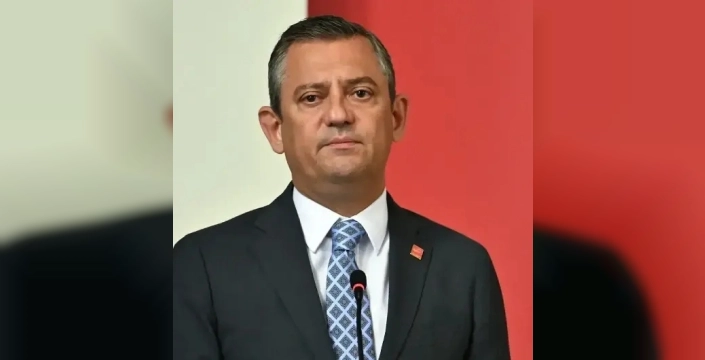 CHP'de deprem gibi yolsuzluk tepkisi: 22 eski il başkanı Özel'e 'derhal askıya al' çağrısı yaptı