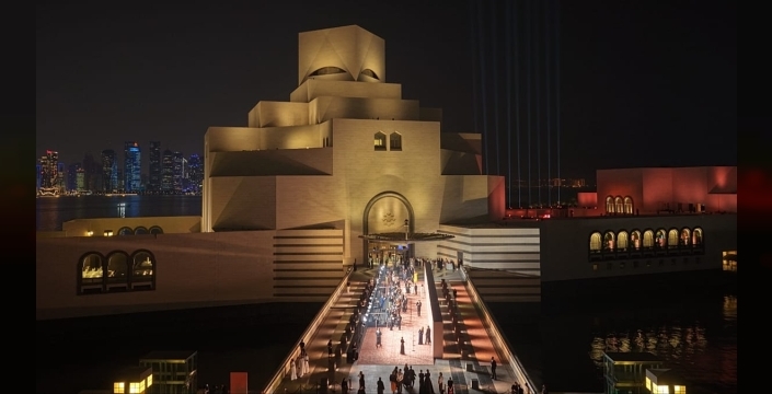 Doha'da görkemli gecede kanser araştırmalarına milyonlar toplandı: Moda ve sanat dünyası tek yürek!