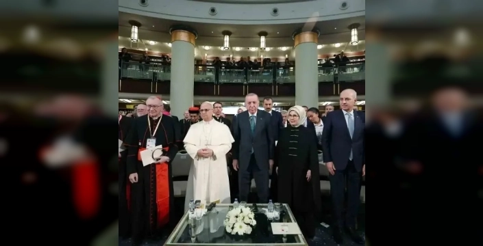 Erdoğan ve Papa 14. Leo görüşmesi tamamlandı: Ortak zemin güçlendi, barış mesajları vurgulandı!