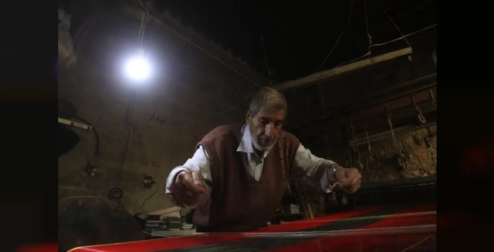 Halep'in son ustası: 80 yaşındaki Muhammed Ezrak'tan dokunan kumaşta ruh var sözleri!