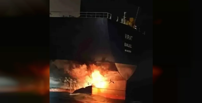 Karadeniz'de şok gelişme: Virat gemisi ikinci kez hedef alındı! Hasar var, mürettebat güvende