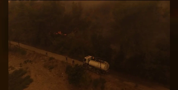 Lazkiye'deki yangın kabusu sona erdi: 10 saatlik destansı mücadele zaferle sonuçlandı!