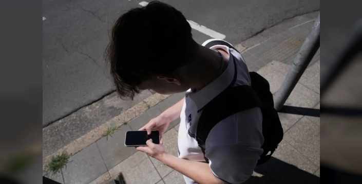 Malezya'da 16 yaş altı çocuklara sosyal medya yasağı geliyor!