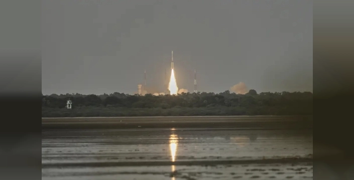 Nasa, Sentinel-6b uydusunu fırlatarak okyanusları izleme altına aldı