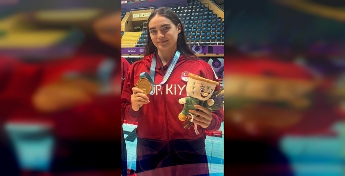 Riyad'da tarihi kazanç! Manisa'dan çıkan Nehir Toker, altın madalyayla Türkiye'yi gururlandırdı!