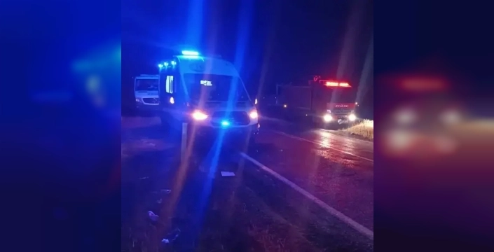 Siirt'te maden işçilerini taşıyan minibüs devrildi: 2'si ağır 15 yaralı