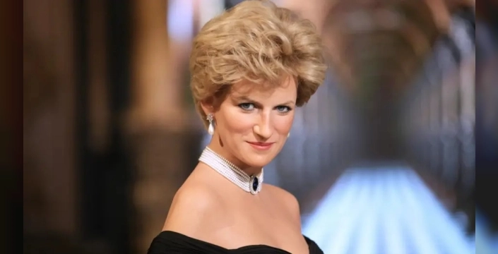 Şok! Prenses Diana'nın 'intikam elbisesi' balmumu heykeli Paris'te ilk kez sergileniyor
