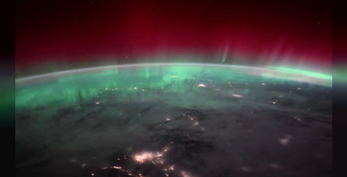 Uzayda kuzey ışıkları'nın büyüleyici gösterisi: Astronot Cardman hayranlık uyandırdı!