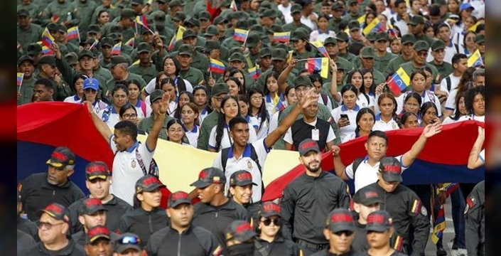 Venezuela'da Maduro'dan ABD'ye sert yanıt: 'Bizi asla yenemezler!'
