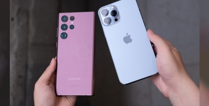 Apple ve Samsung, 4:3 katlanabilir telefonlarla teknoloji savaşına hazır