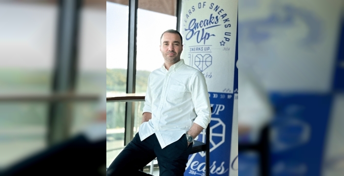 Araştırma şok etkisi yarattı: Sneaker giymek insanı hem daha özgüvenli hem de daha güçlü hissettiriyor!