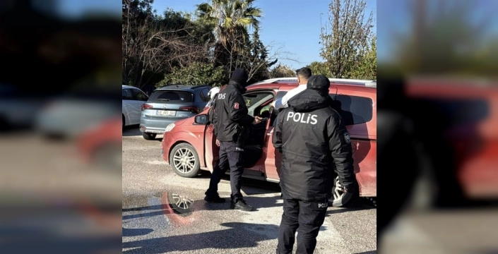 Bodrum'da yılbaşına hazırlık: Son 24 saatte 10 bin araç giriş yaptı, güvenlik tedbirleri artırıldı