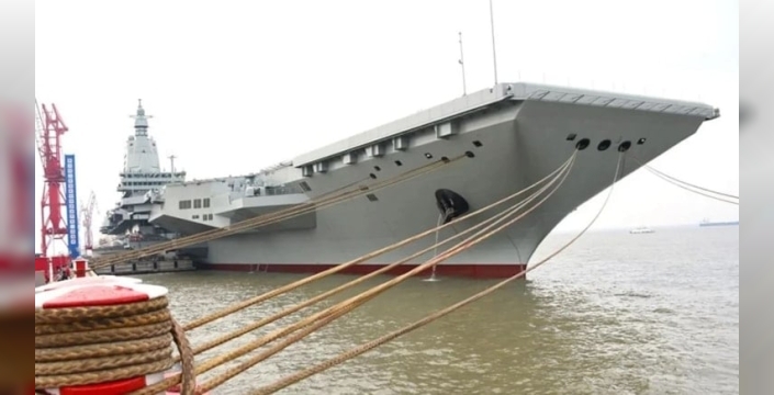 Çin'in dev uçak gemisi Fujian hizmete girdi: Bölgesel güçten küresel oyuncuya geçişin simgesi