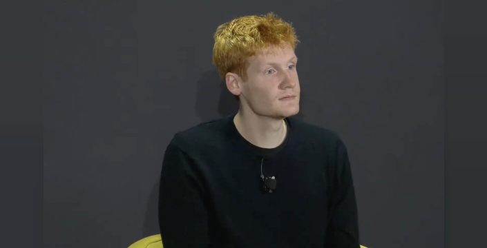 Cursor CEO'su: OpenAI ve Anthropic rekabeti bizi ezemez, ürünümüz üretim arabası gibi