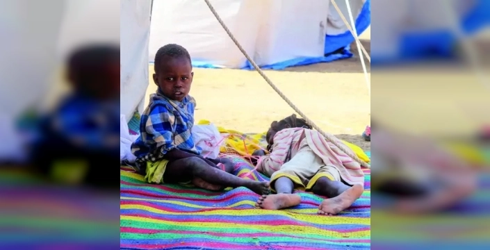 Darfur'daki savaşın masum kurbanları: Yüzlerce çocuk ailelerinden koparak tek başına kaçıyor