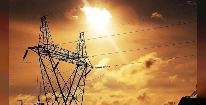 Elektrikte spot piyasa işlem hacmi düştü, fiyatlar dalgalı seyretti